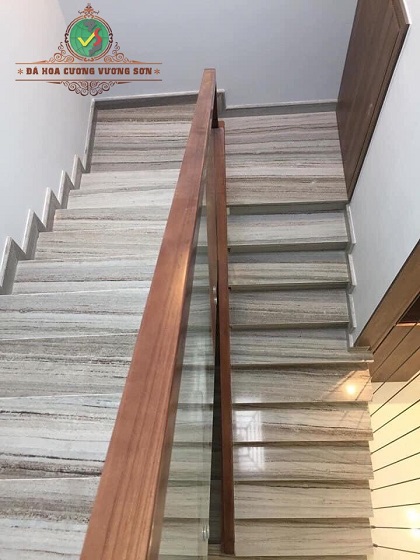 Cầu thang Đá Xám Vân Gỗ